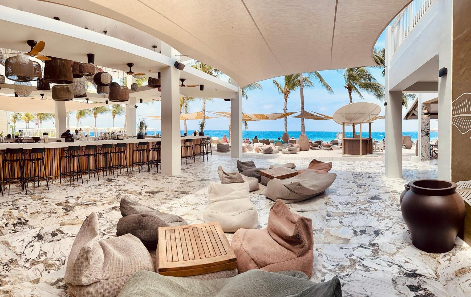 Papagayo Beach Hotel (Adults Only) Willemstad Exterior photo