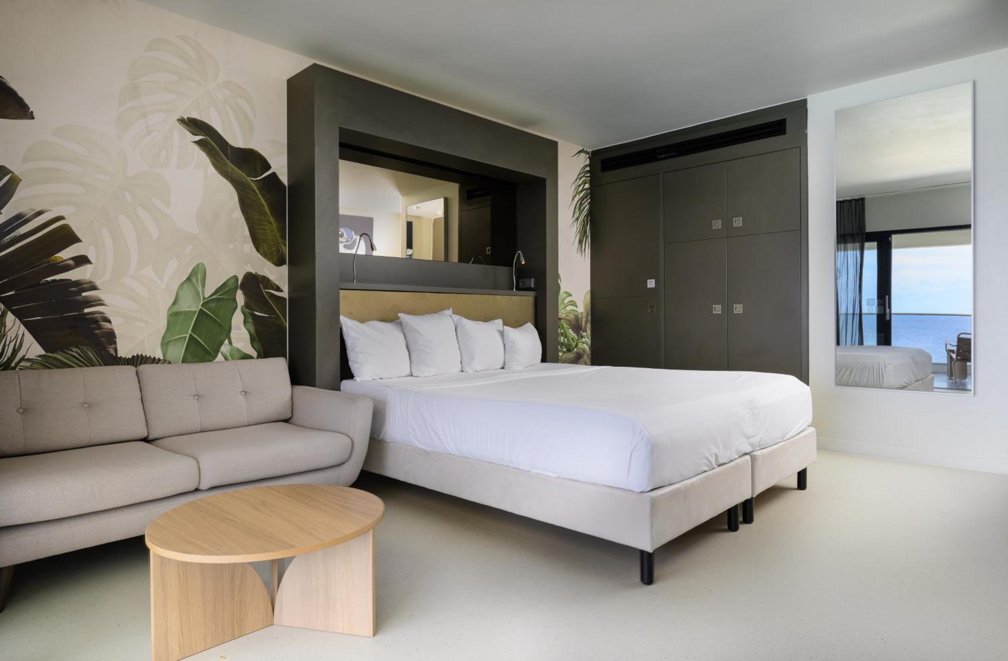 Papagayo Beach Hotel (Adults Only) Willemstad Exterior photo