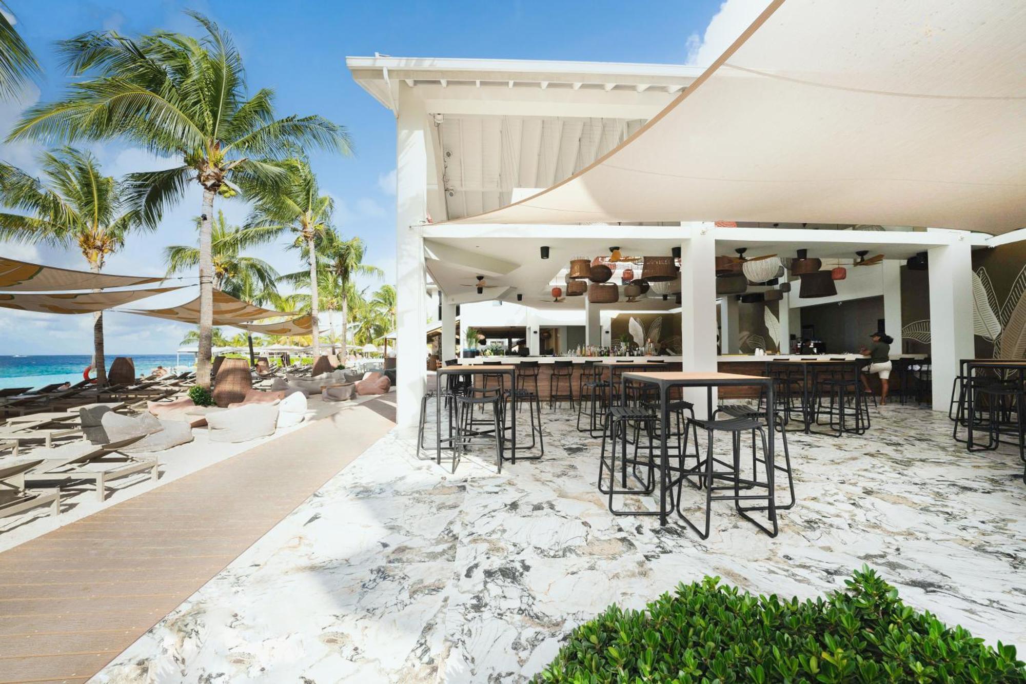 Papagayo Beach Hotel (Adults Only) Willemstad Exterior photo